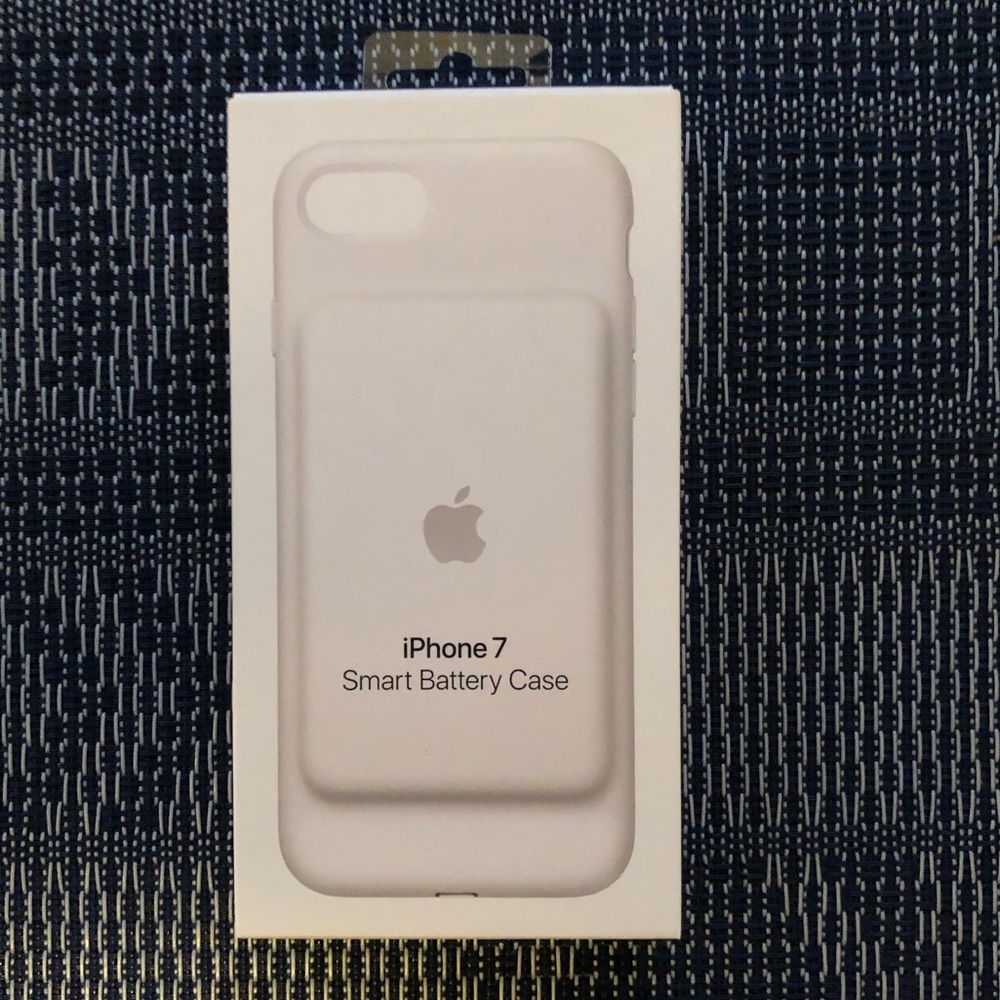 Used iPhone 7 Smart Battery Case